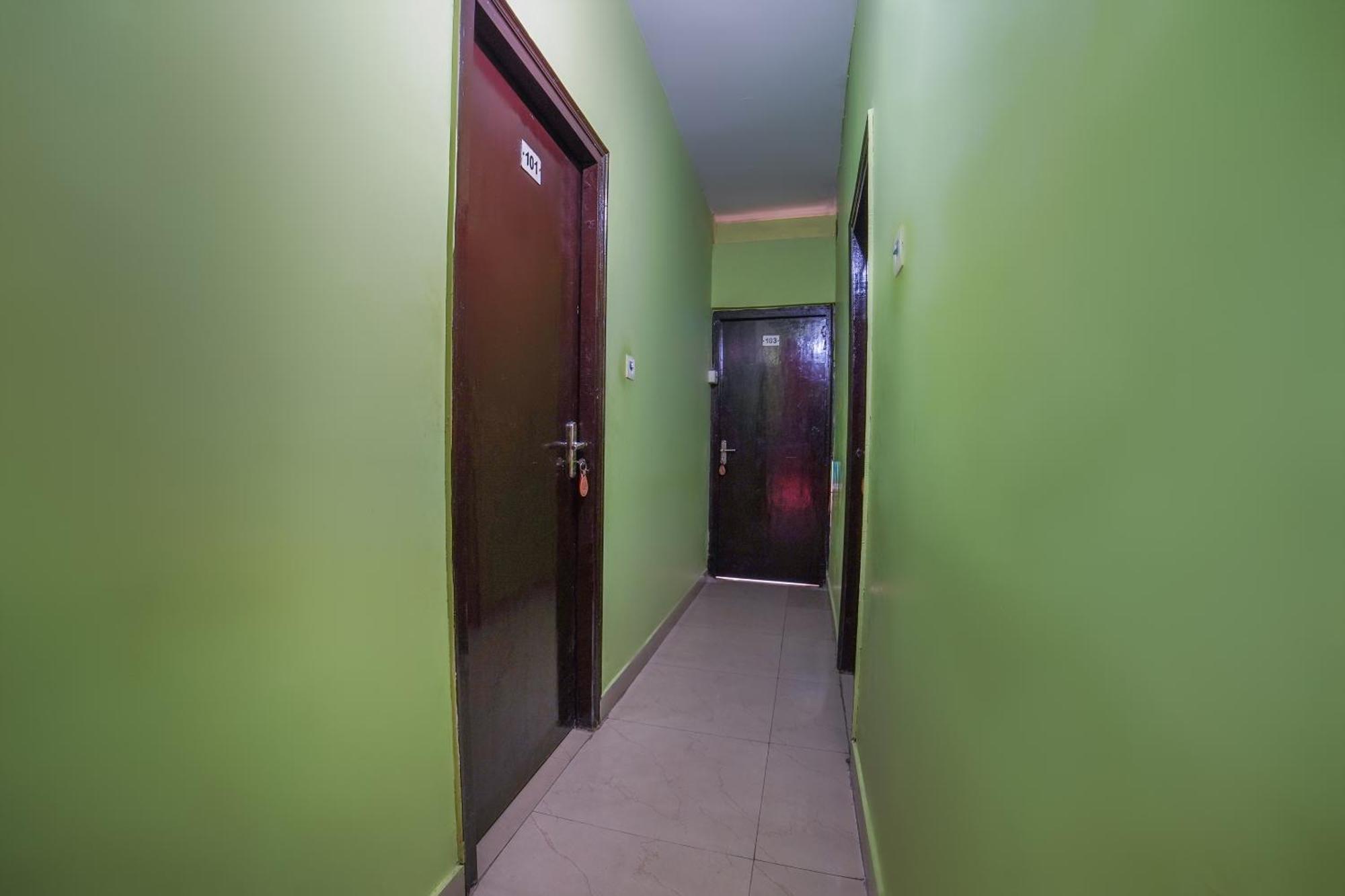 Rudrapur Spot On Komfort Guest House מראה חיצוני תמונה
